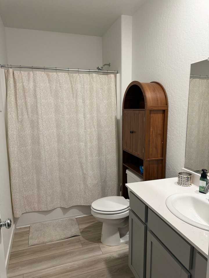 1765 Union Ave - Photo 3 of 3