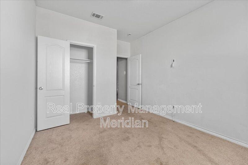 6309 Maritime St - Photo 5 of 20