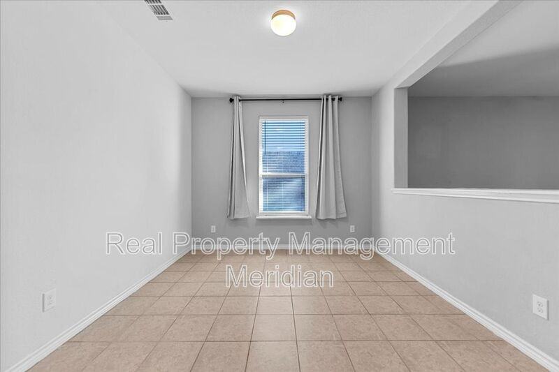 6309 Maritime St - Photo 7 of 20
