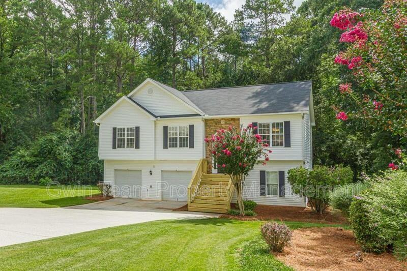 4025 Hemingway Dr - Photo 2 of 32