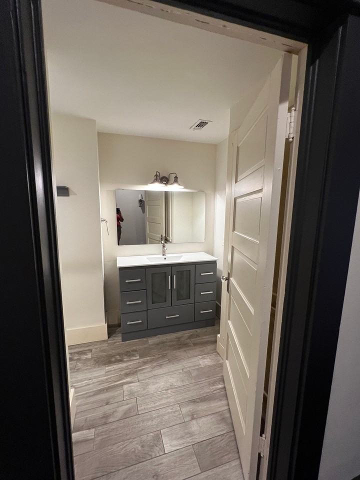 1401 Harroun Ave - Photo 7 of 21