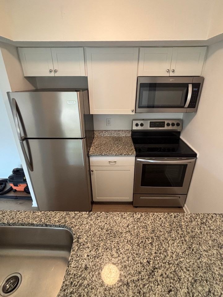 844 Nw Fork Rd - Photo 4 of 21
