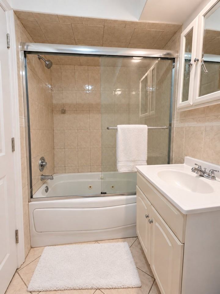 142 Grace St #2 - Photo 5 of 15