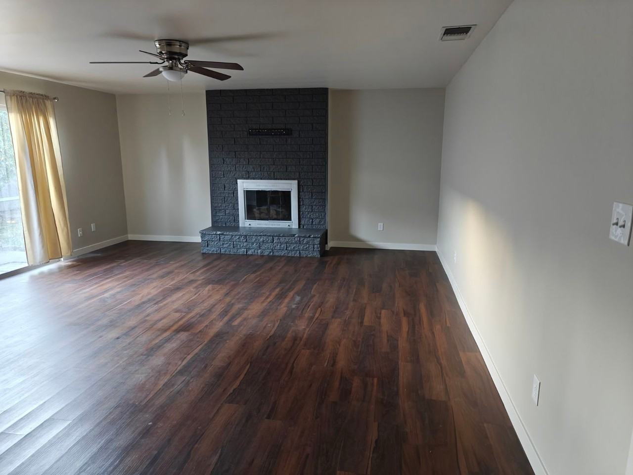 3736 Poe St - Photo 6 of 19