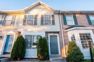 featured image of 1039 Eastgate Dr