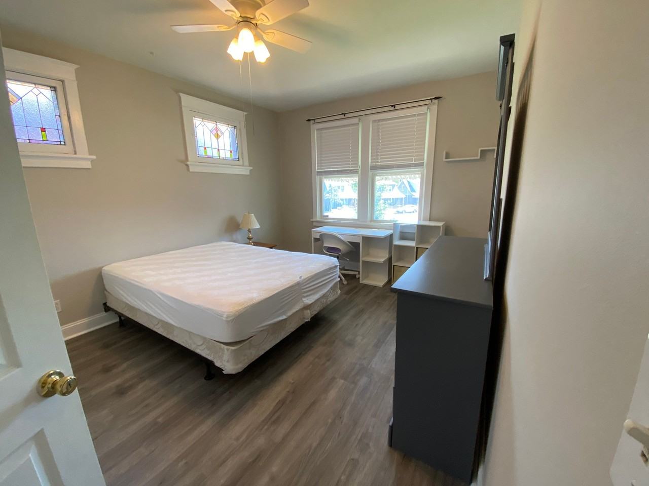 6009 Odell St - Photo 2 of 10