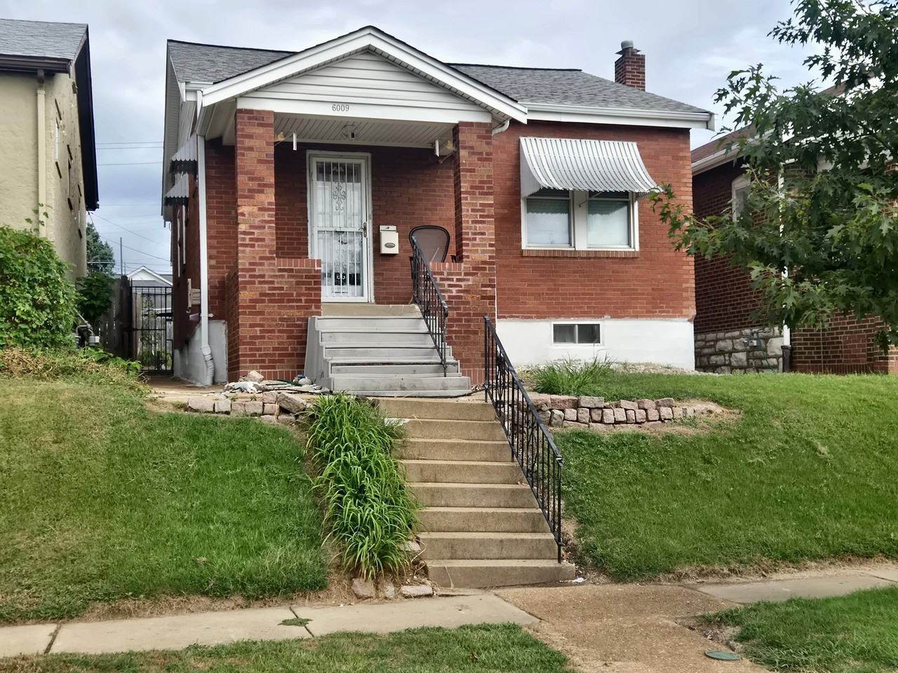 6009 Odell St - Photo 7 of 10