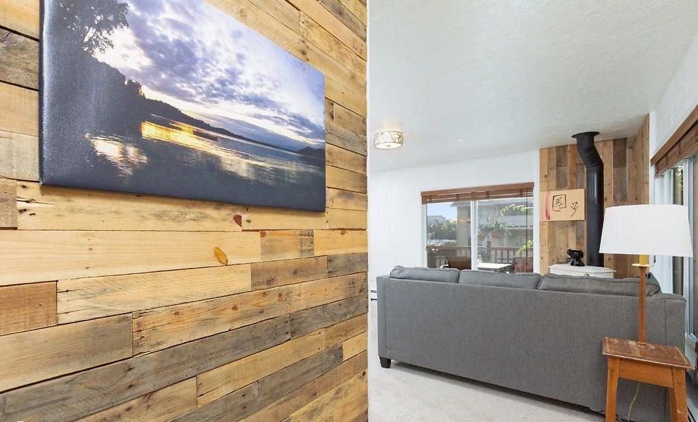432 Eyak Dr #A - Photo 2 of 11