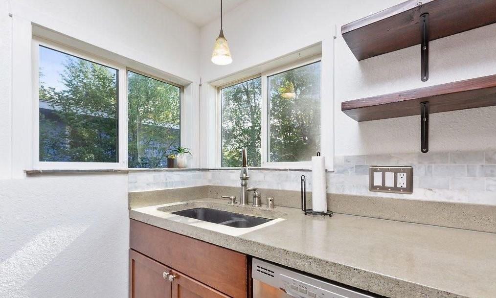 432 Eyak Dr #A - Photo 6 of 11