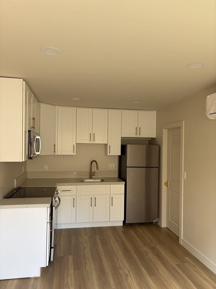 1198 Danober Dr - Photo 4 of 9