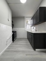 featured image of 218 E 7th St #19