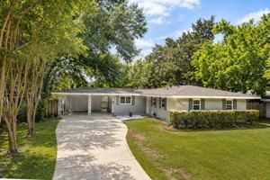 featured image of 3235 Oakcrest Dr
