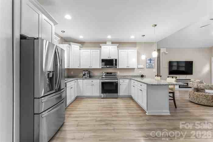 2301 Pleasant Forest Dr - Photo 7 of 15