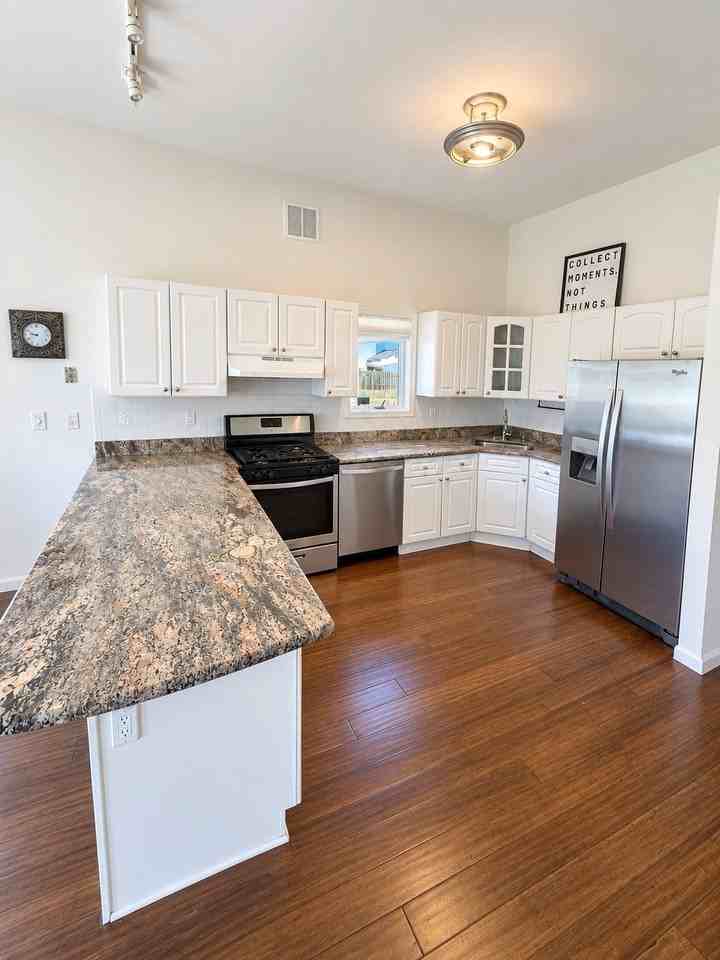 12 Badminton Ct - Photo 2 of 11