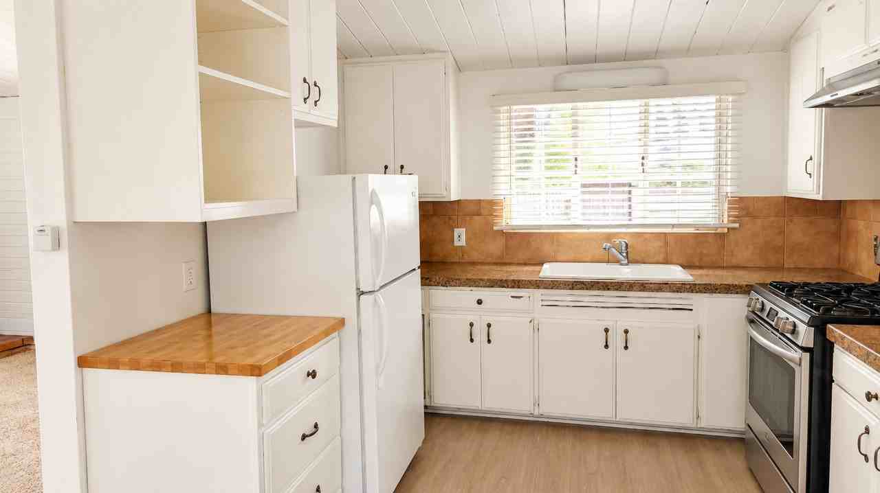 1760 Galveston St - Photo 4 of 14