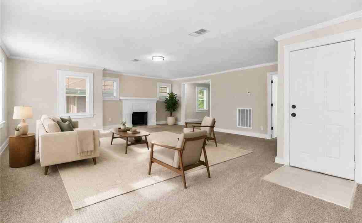 5339 Paseo Blvd - Photo 2 of 12