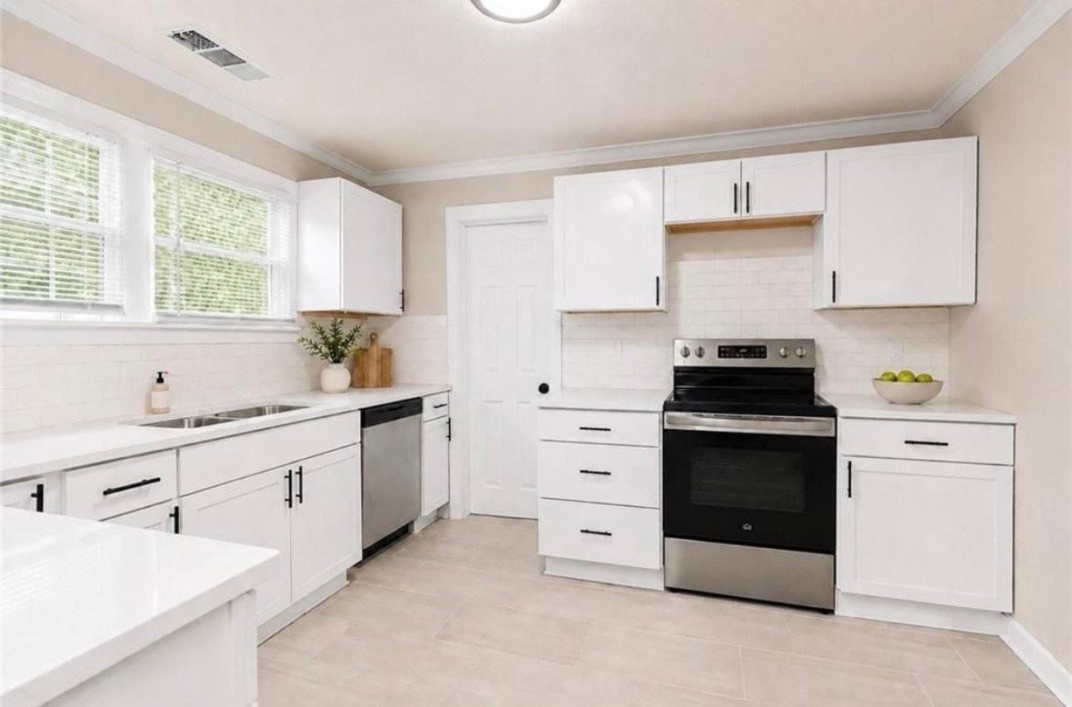5339 Paseo Blvd - Photo 4 of 12