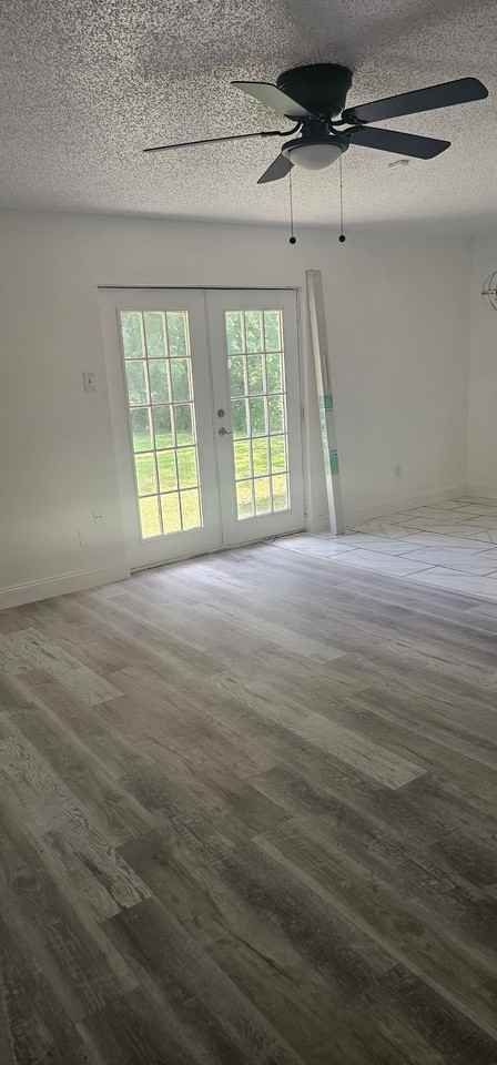 15115 Oakwood Ln - Photo 5 of 20