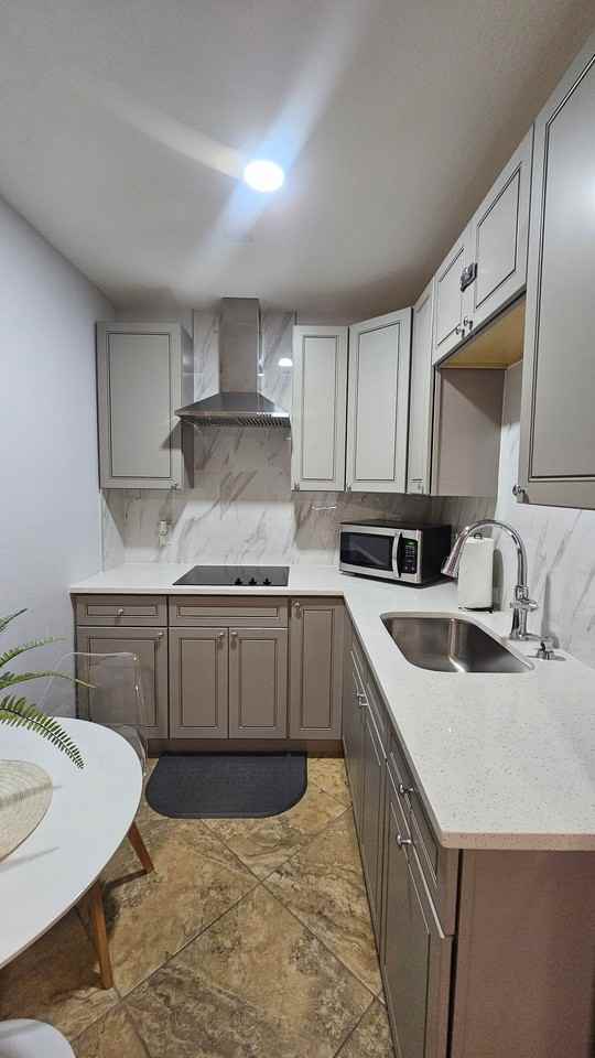 368 Buenaventura Blvd #2 - Photo 2 of 17