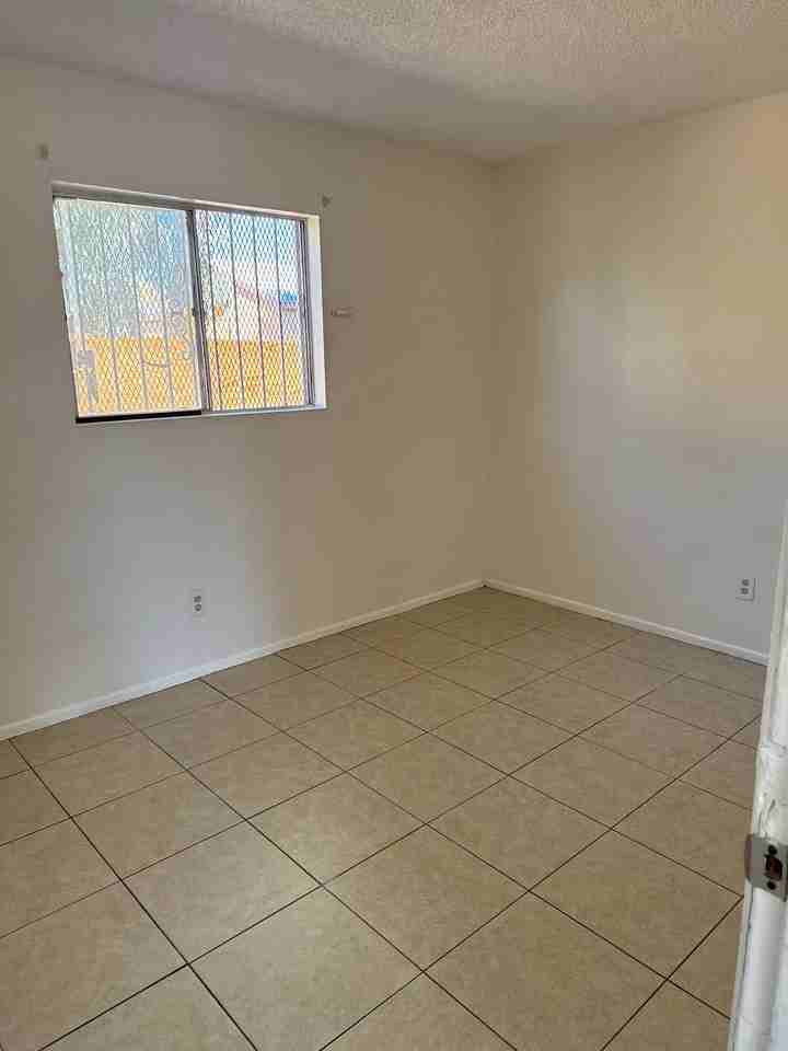 2027 Bassler St #7 - Photo 2 of 6