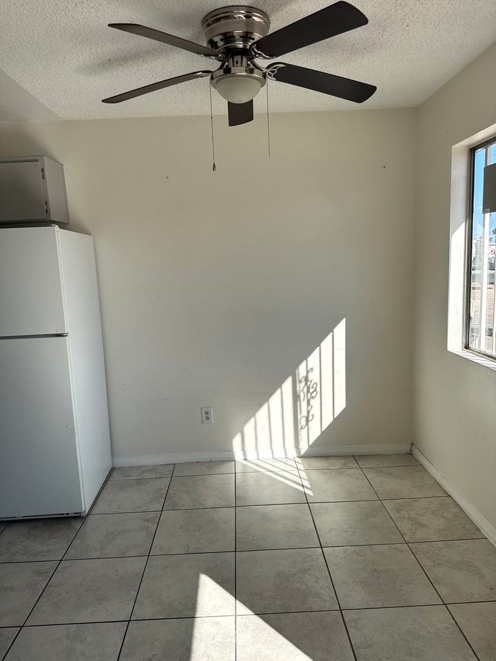 2027 Bassler St #7 - Photo 6 of 6