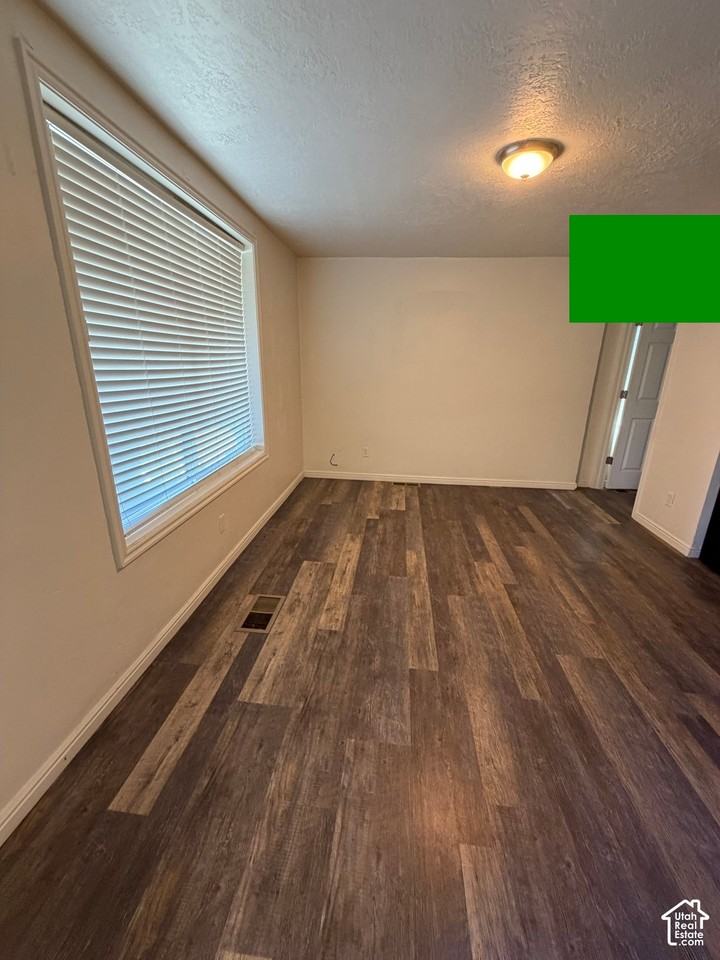 390 E St #1 - Photo 5 of 12