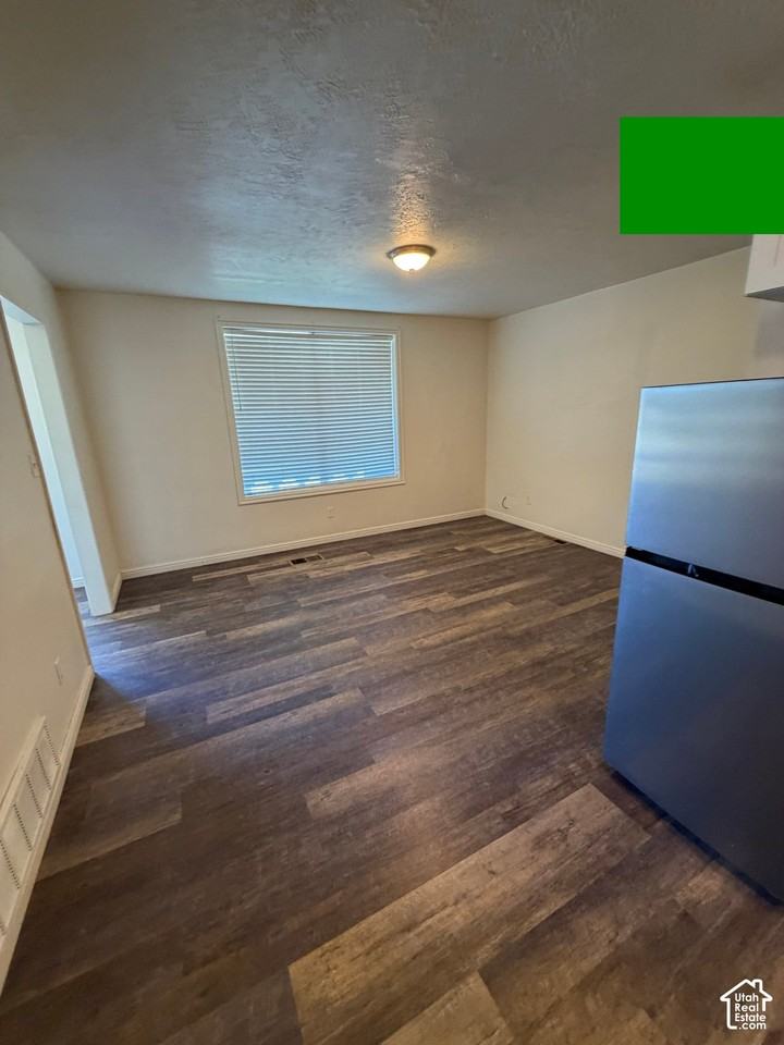 390 E St #1 - Photo 6 of 12