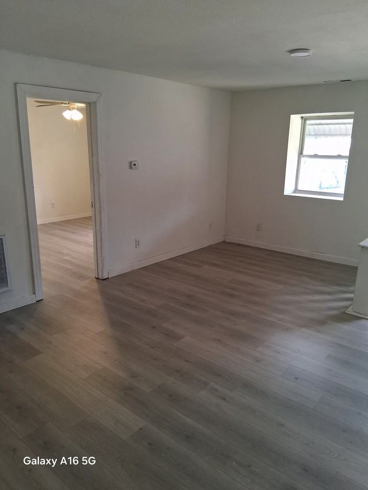 2450 9th Ave #3 - Photo 3 of 13