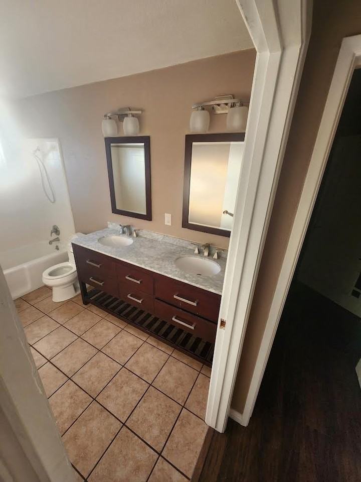 437 Pickwood Ln - Photo 6 of 14