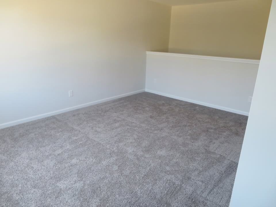 3807 Northern Lights Dr - Photo 3 of 14