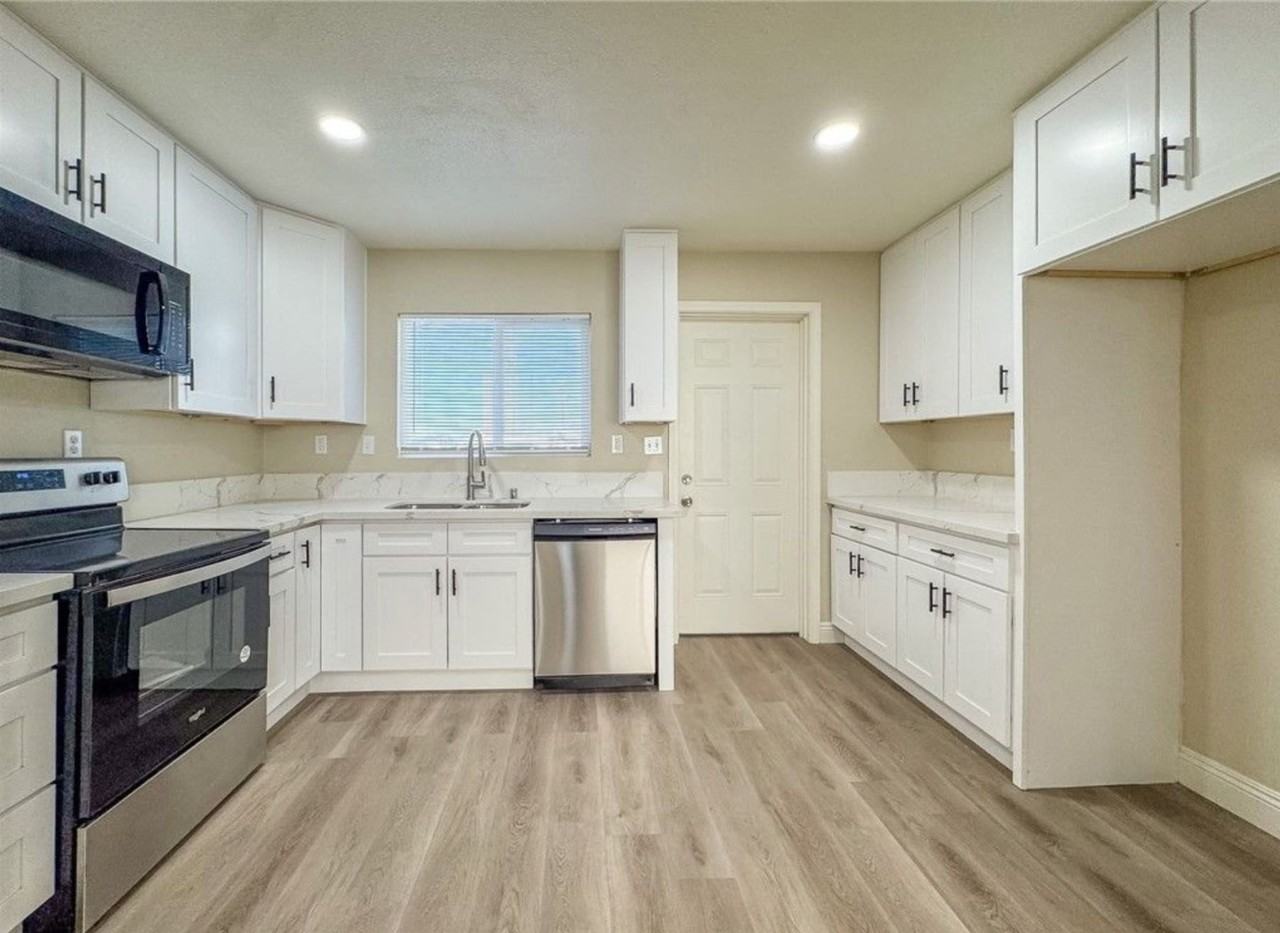 804 Vine St - Photo 5 of 9