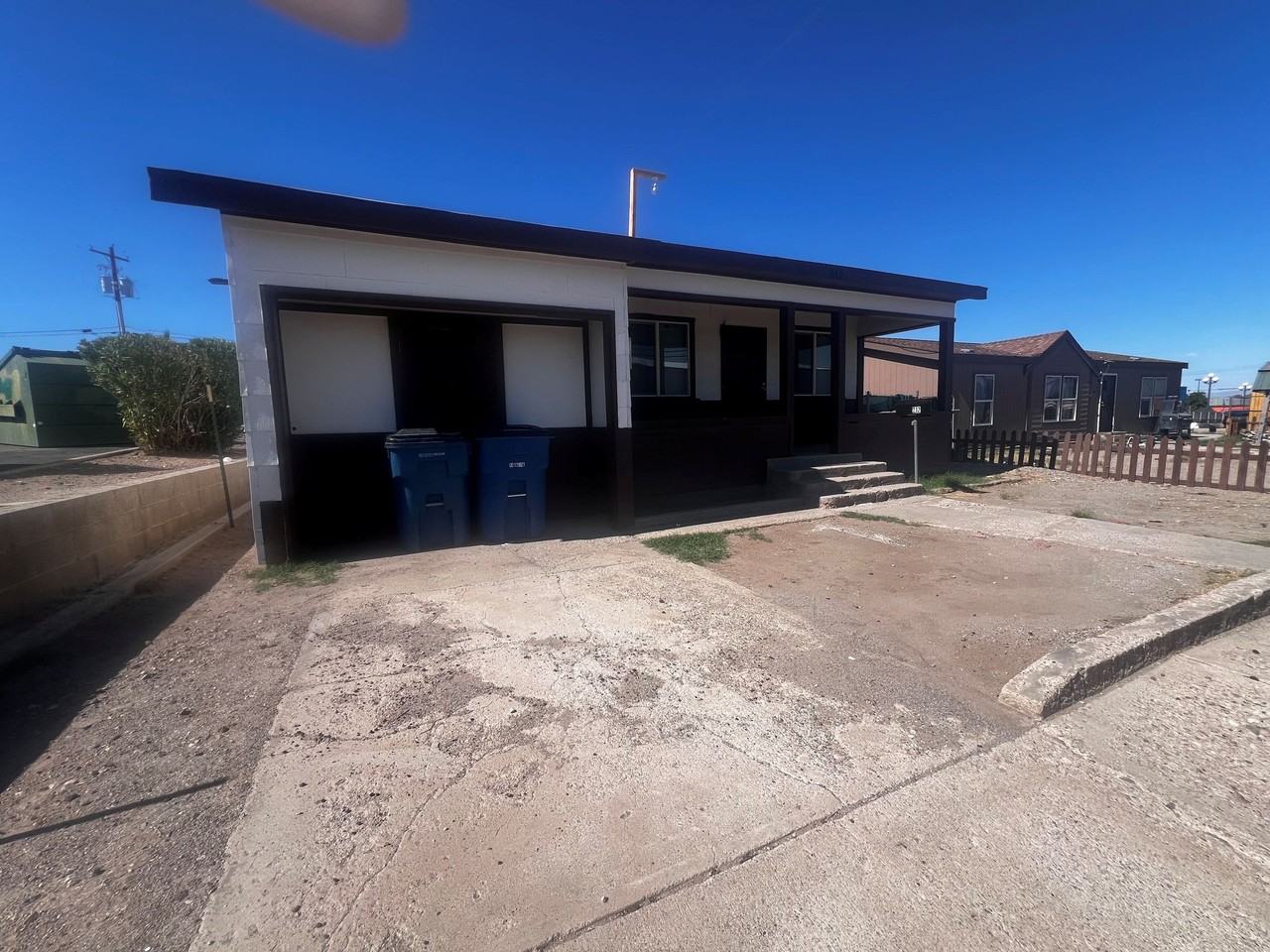 212 I St - Photo 2 of 19