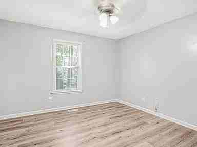 129 Nelson Ct - Photo 6 of 11
