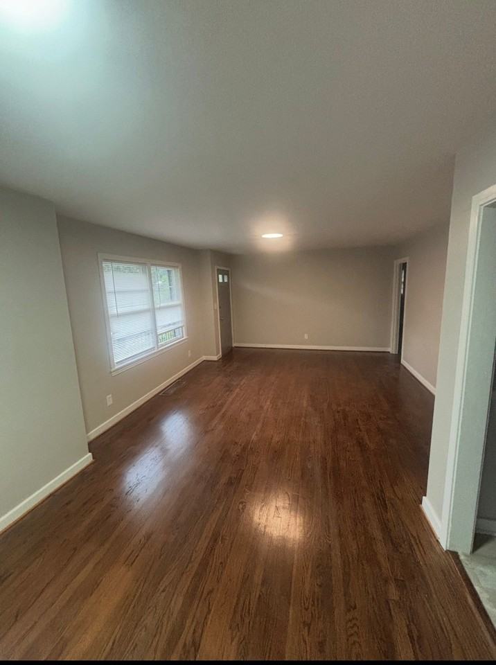 253 Glynn Dr - Photo 3 of 15