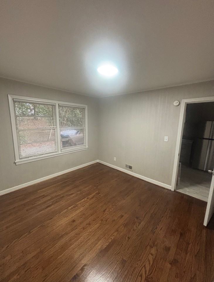 253 Glynn Dr - Photo 5 of 15