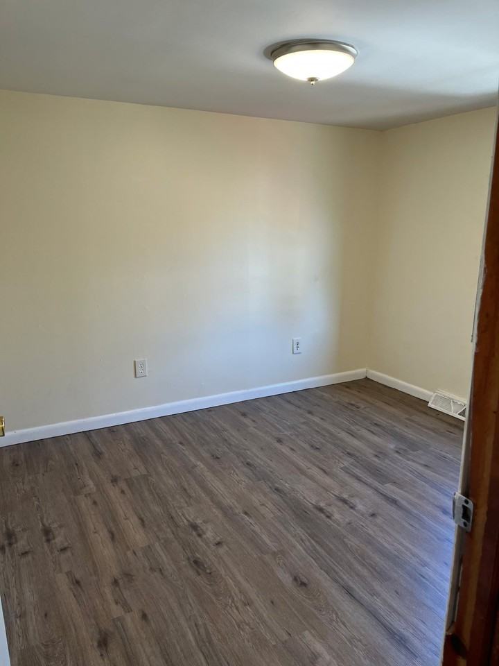 78 3rd St #1 - Photo 6 of 11