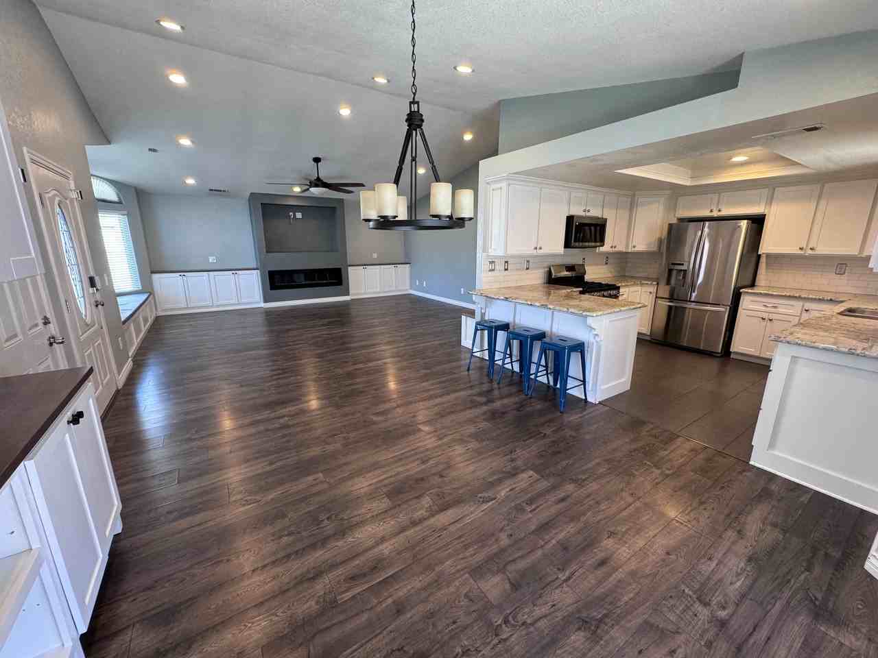 13073 Caspian Dr - Photo 5 of 14