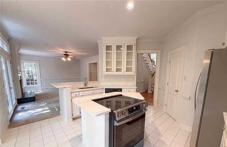 5803 Fox Briar Way - Photo 4 of 9