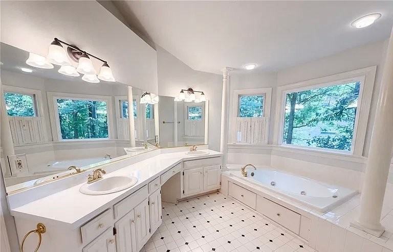5803 Fox Briar Way - Photo 7 of 9