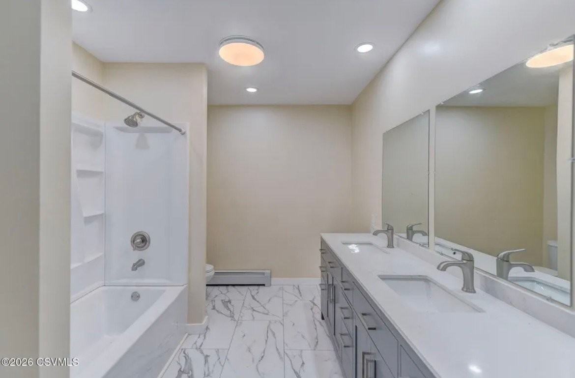 404 Main St #404 - Photo 6 of 14