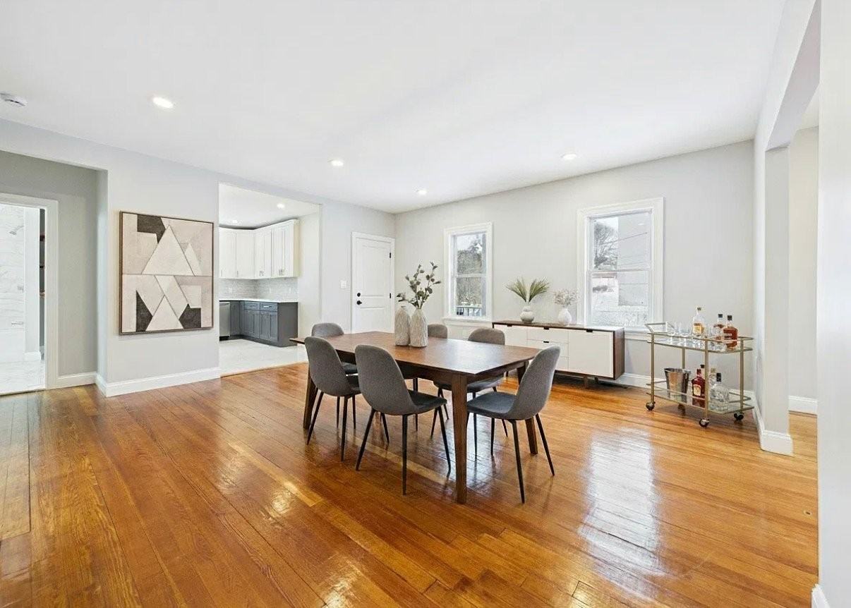 542 King Philip St #2 - Photo 2 of 8