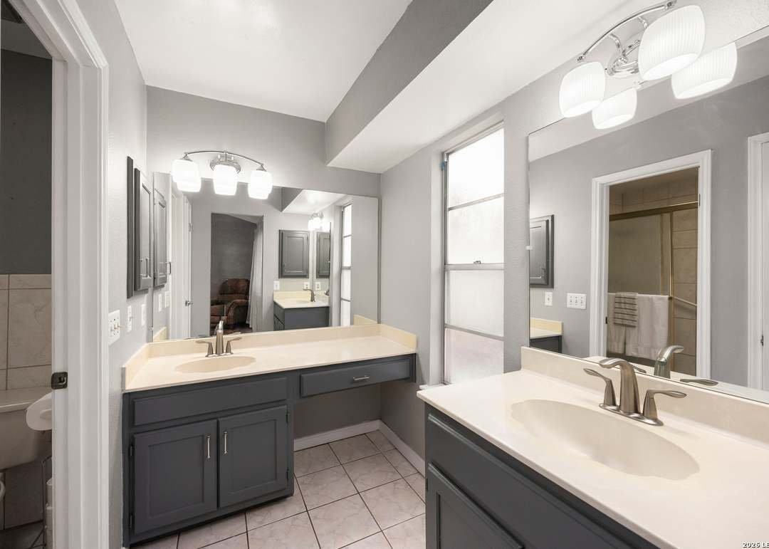 8923 Peaceful Grv - Photo 3 of 16