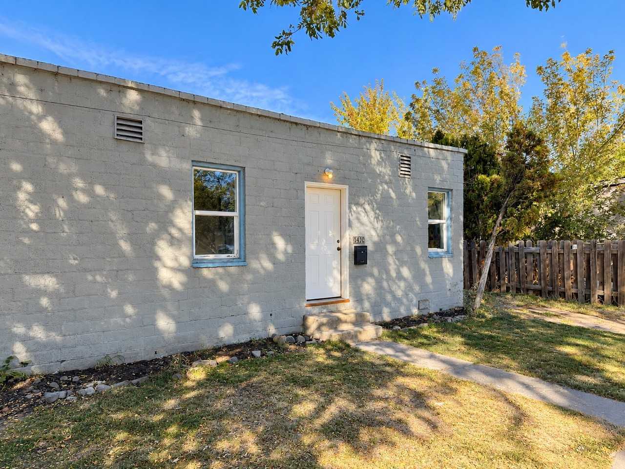 1410 Mitchell St #1410 - Photo 3 of 20