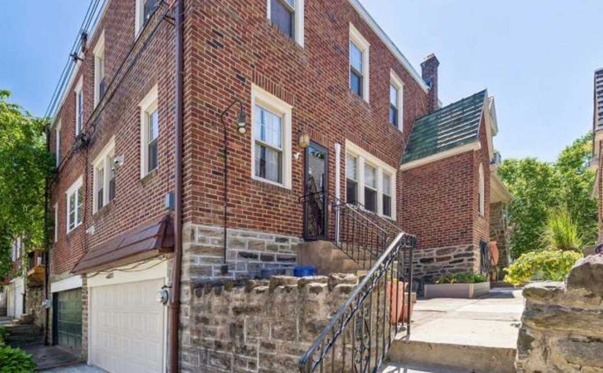 413 E Allens Ln - Photo 5 of 31