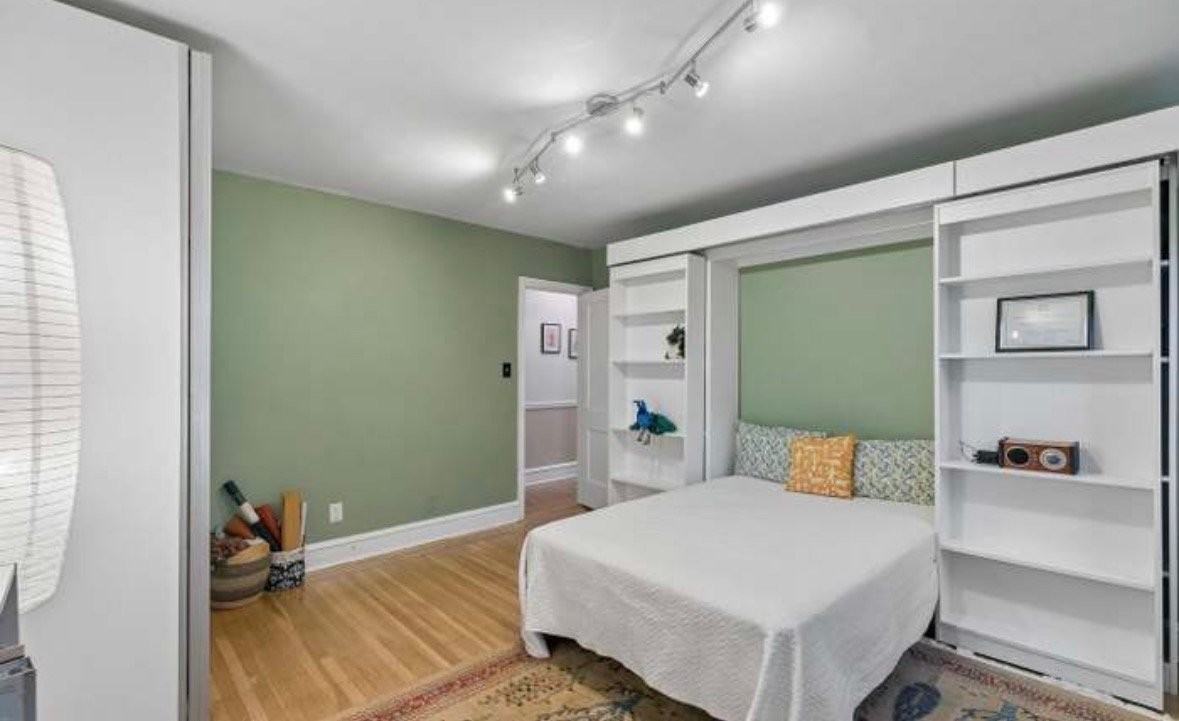 413 E Allens Ln - Photo 6 of 31
