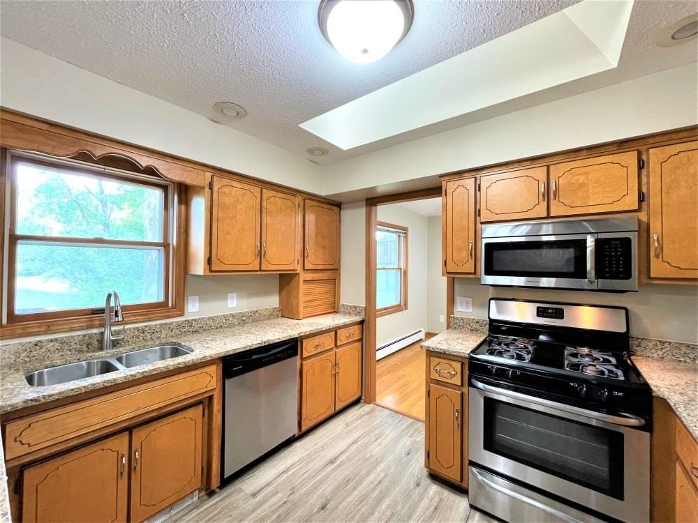 98572 Hughes Ct #1 - Photo 4 of 11