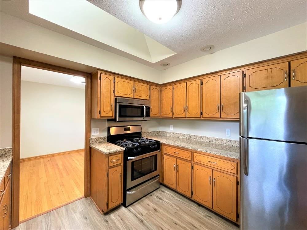 98572 Hughes Ct #1 - Photo 5 of 11