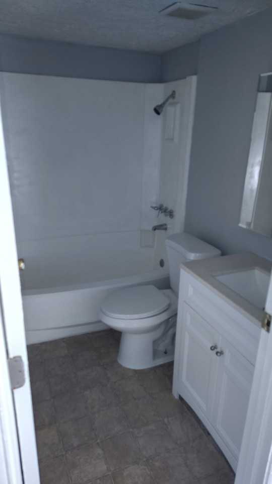 5 Lori Ln #F - Photo 2 of 5