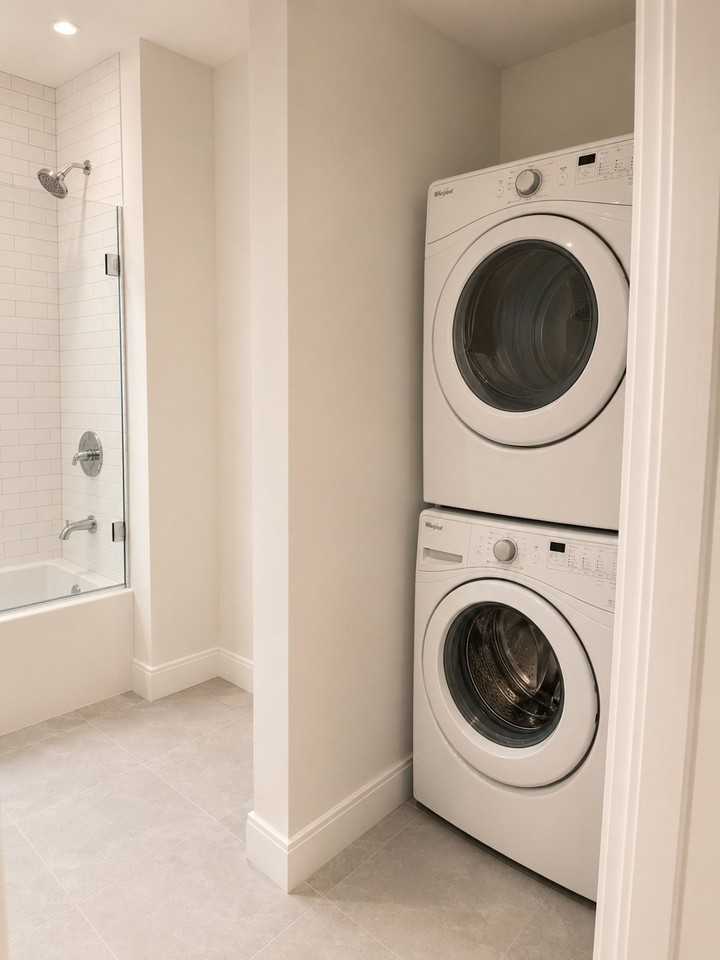 283 Chelsea St #1 - Photo 3 of 3