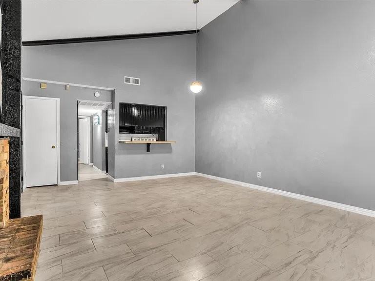 2604 Nina Cir - Photo 4 of 16